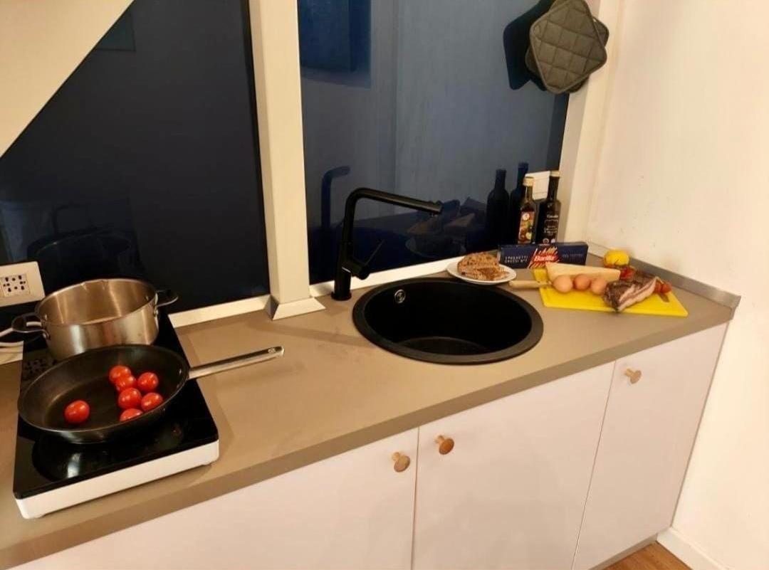 Tolli Colosseo Apartment โรม ภายนอก รูปภาพ
